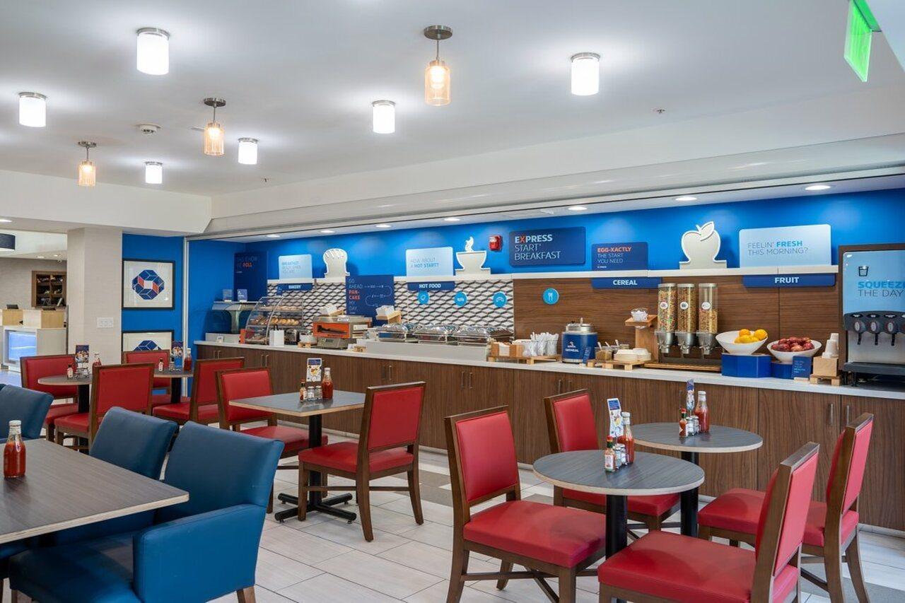 Express & - Forest, An Ihg Hotel 3*